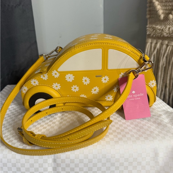 Kate Spade Beep Beep Car Crossbody Bag - Picture 1 of 4